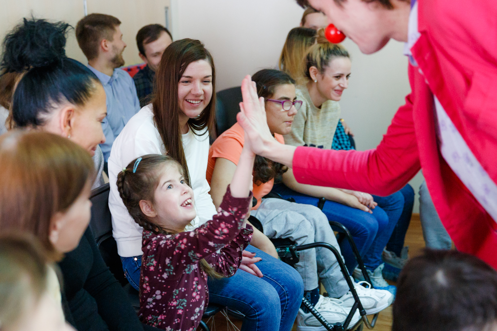 Волонтеры КПК Международный кредитный альянс устроили праздник в Свято-Софийском социальном доме